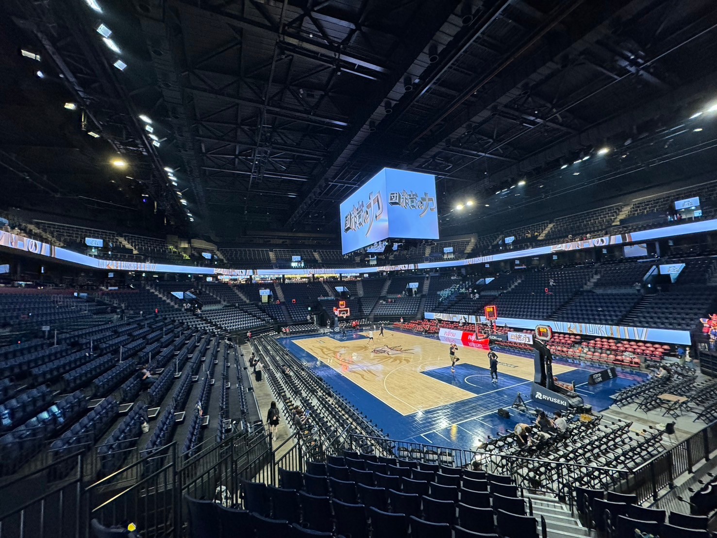 沖縄アリーナ 屋内